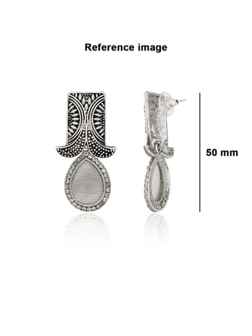 Dangler Earrings in Oxidised Silver finish - SHA3582SB