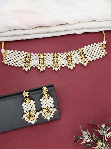 Pearls Choker Necklace Set in Gold finish - CNB21222