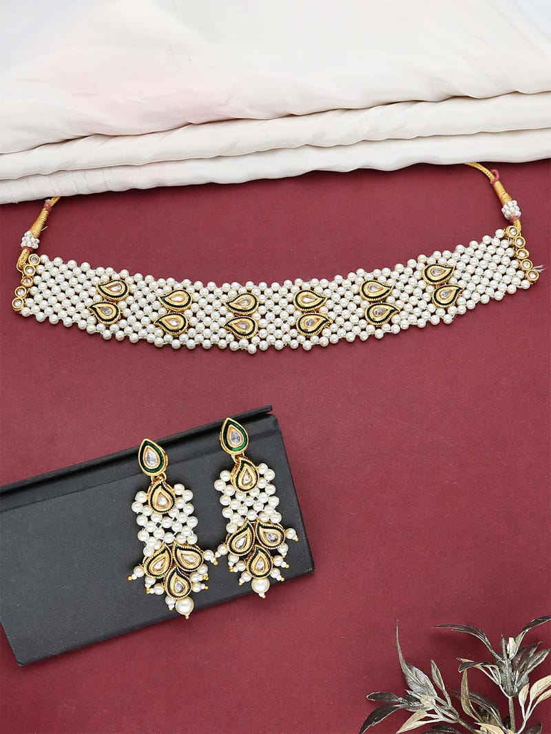 Pearls Choker Necklace Set in Gold finish - CNB21223