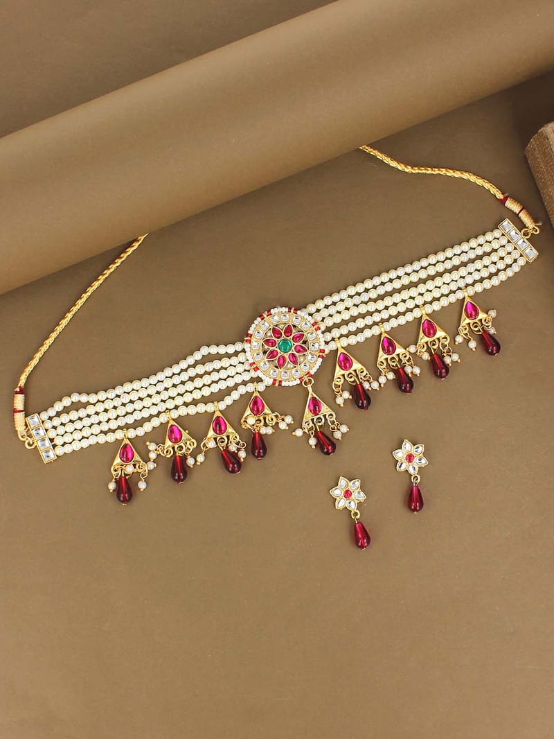 Kundan Choker Necklace Set in Gold finish - PSR391