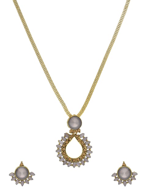 Traditional Pendant Set in Gold finish - CNB42136