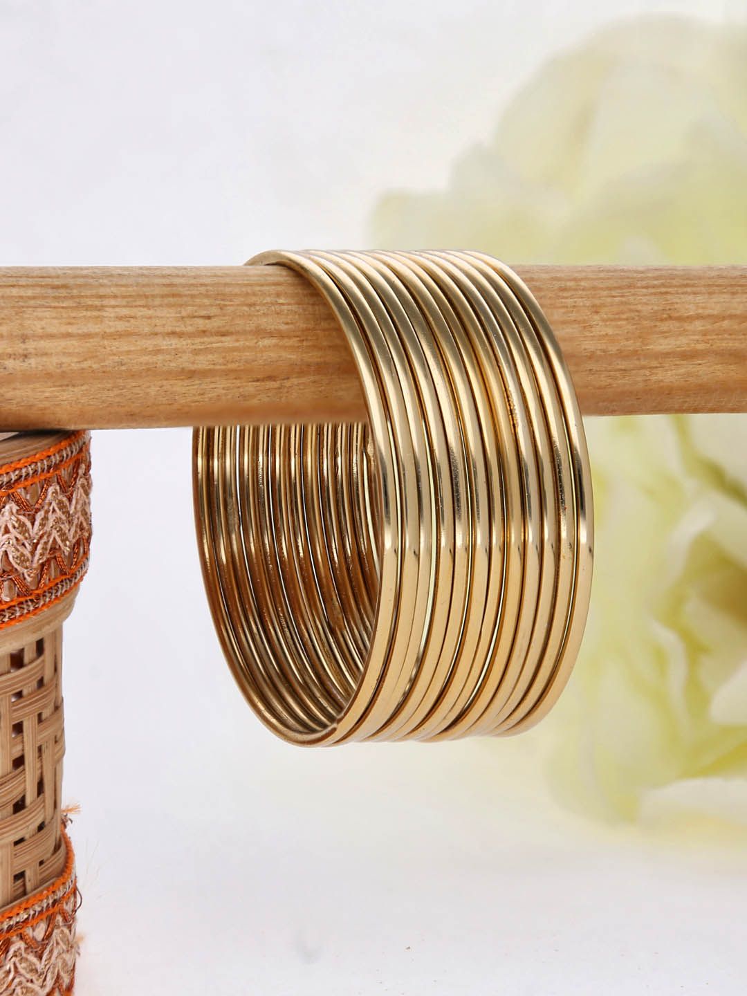 Metal Bangles in Gold finish - 1125GO