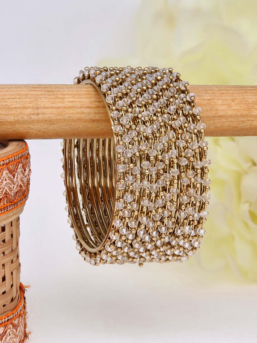 Metal Bangles in Gold finish - 5576GO