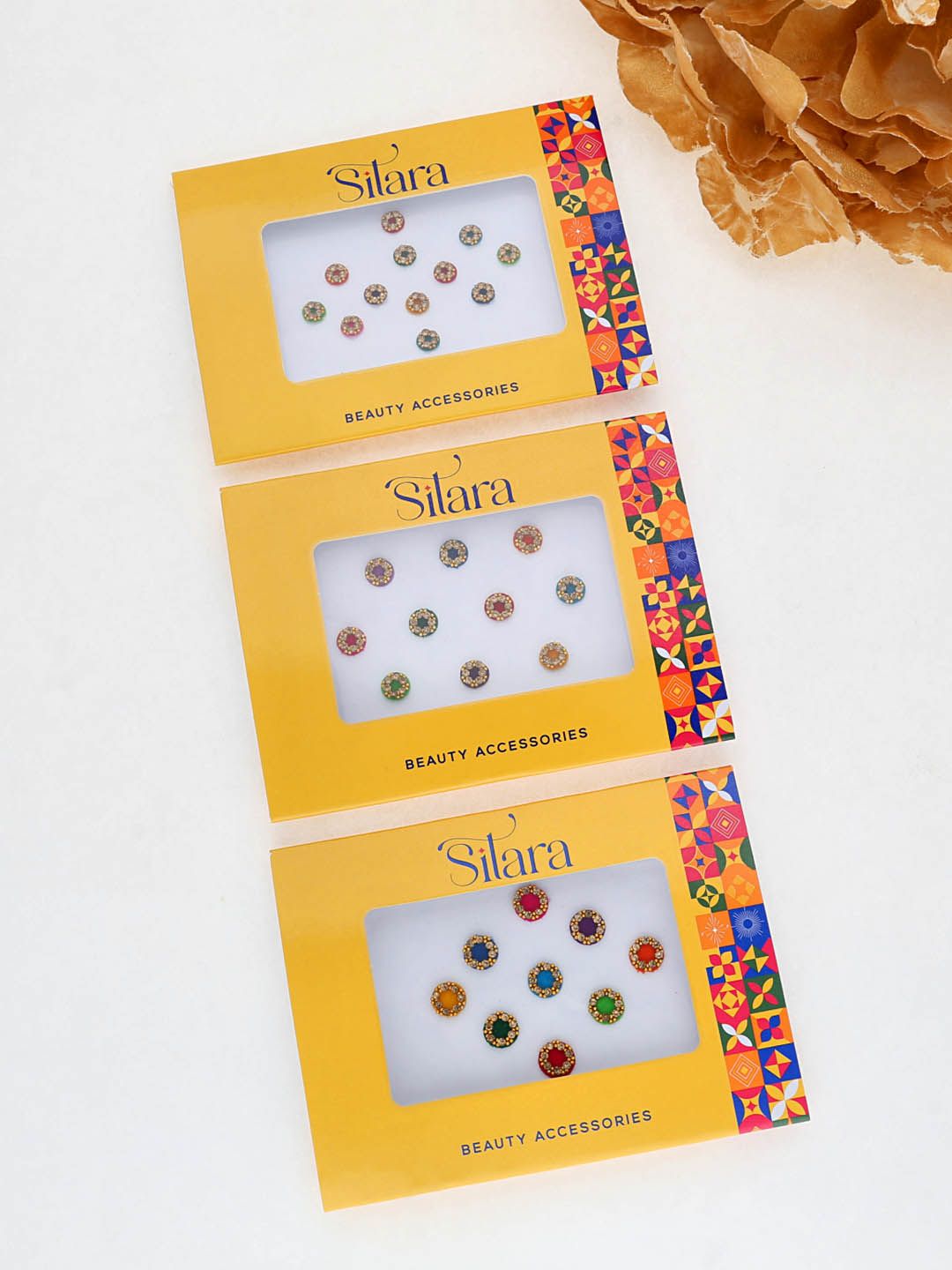 Traditional Bindis in Assorted color - D328