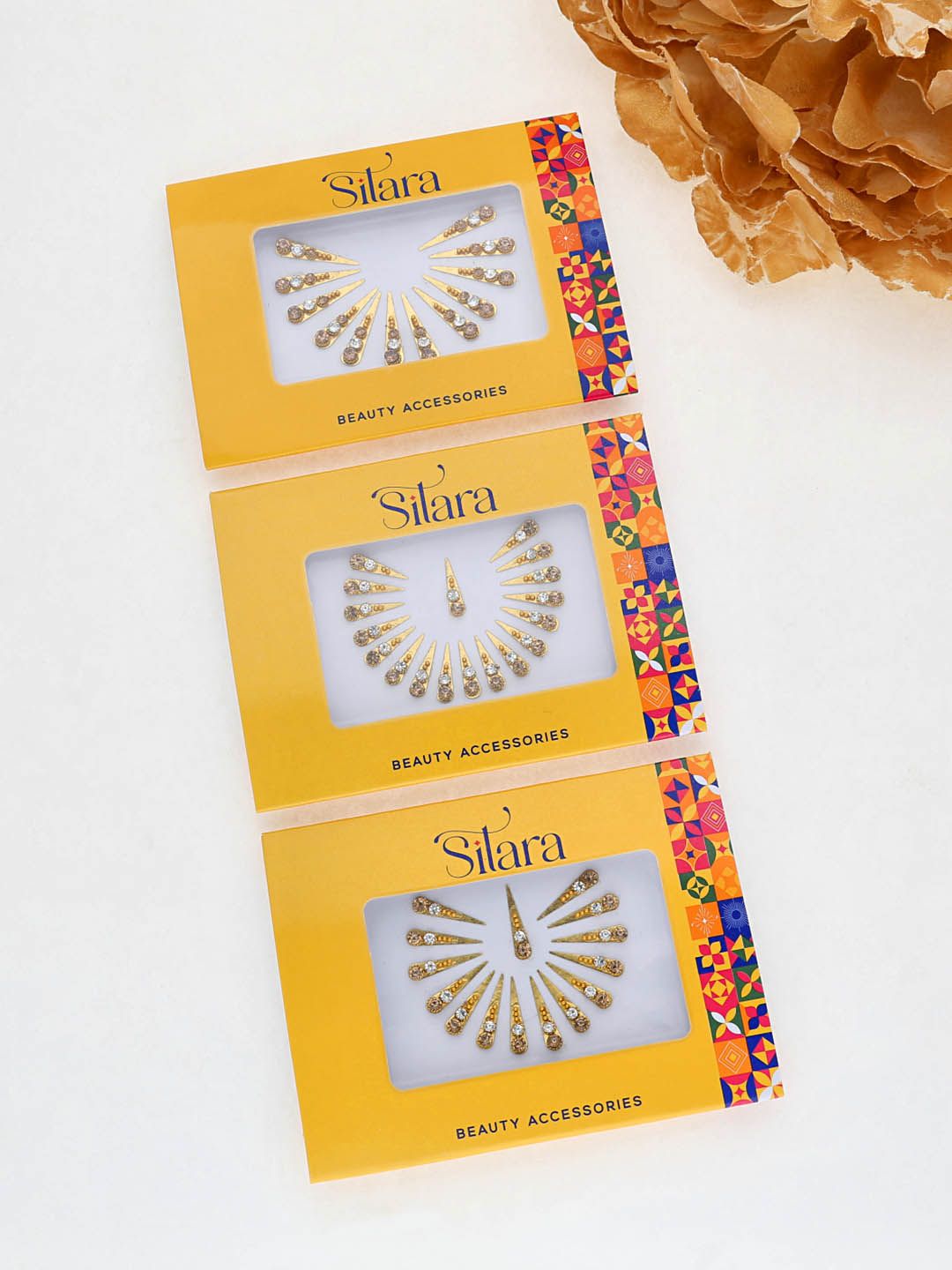 Traditional Bindis in Gold color - D332