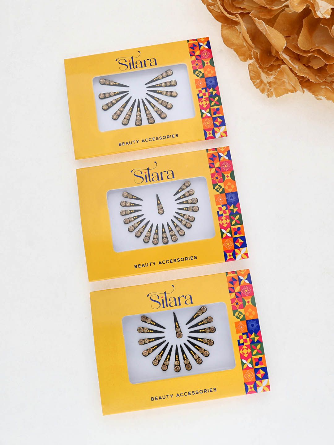 Traditional Bindis in Black color - D335