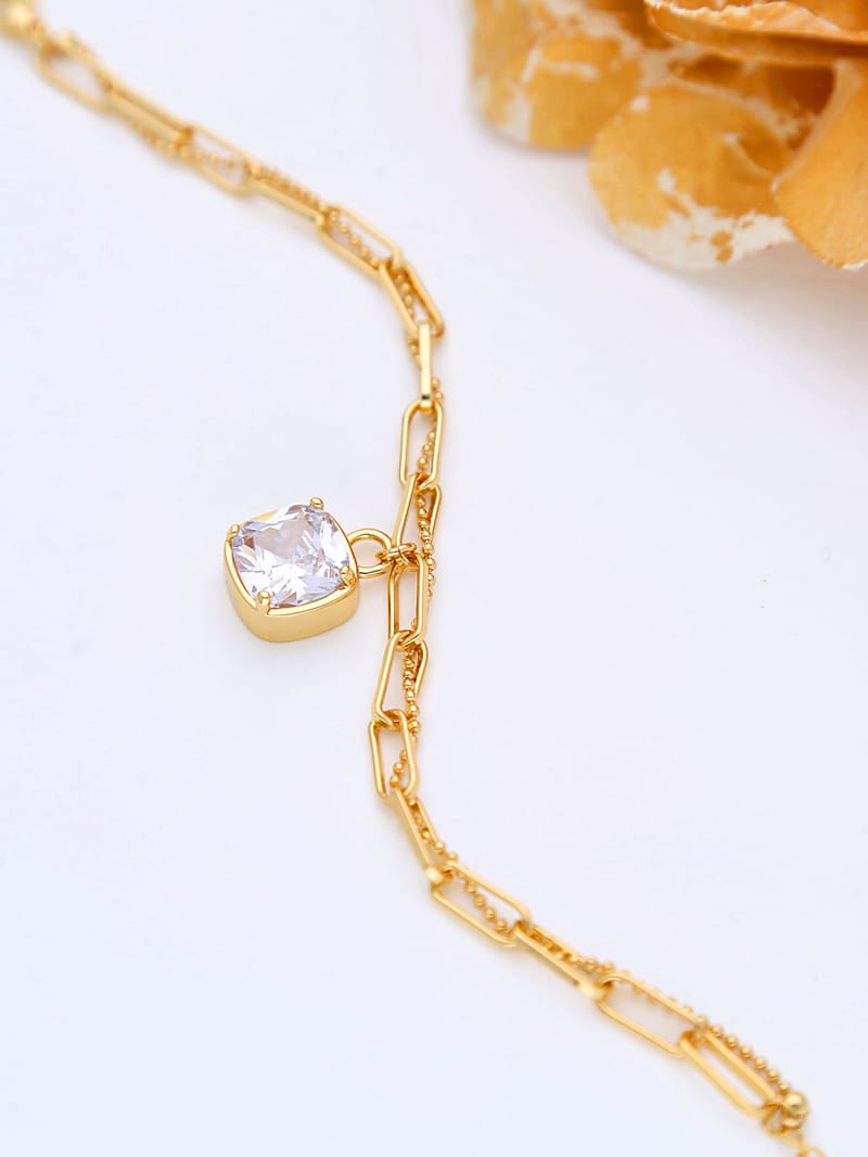 AD / CZ Loose / Link Bracelet in Gold finish - THF611